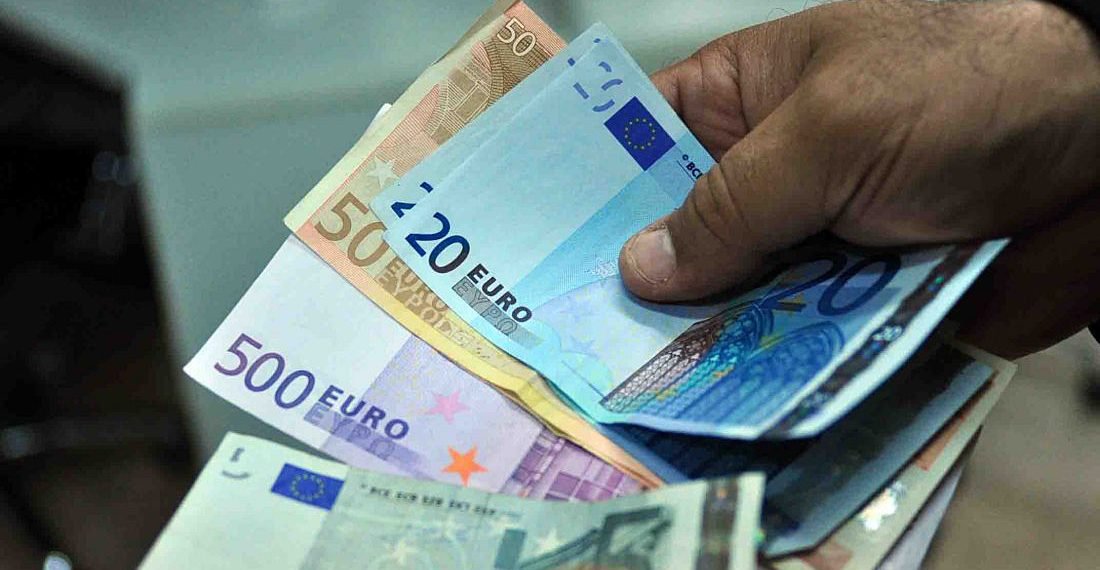 بنك المغرب يتوقع أن تصل تحويلات المغاربة المقيمين بالخارج إلى 87,3 مليار درهم سنة 2022