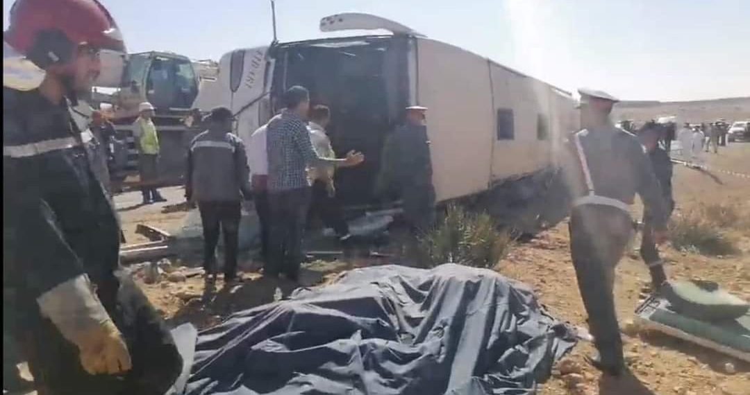ارتفاع حصيلة انقلاب حافلة في المغرب إلى 25 قتيلاً