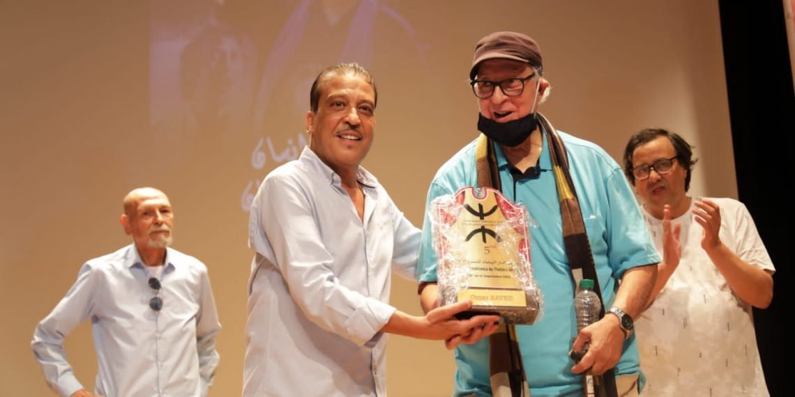 تكريم الفنان عمر السيد في مهرجان الدار البيضاء للمسرح الأمازيغي