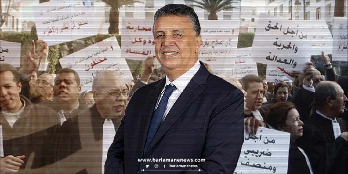 الحكومة ترد على احتجاجات المحامين بفرض ضرائب جديدة