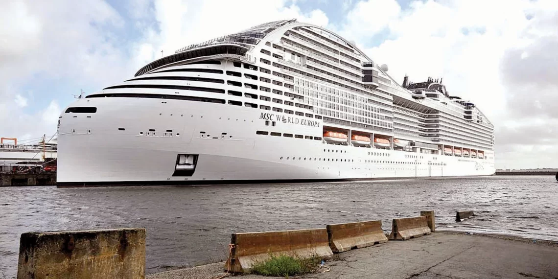 أول فندق عائم لاستقبال الجماهير في مونديال قطر