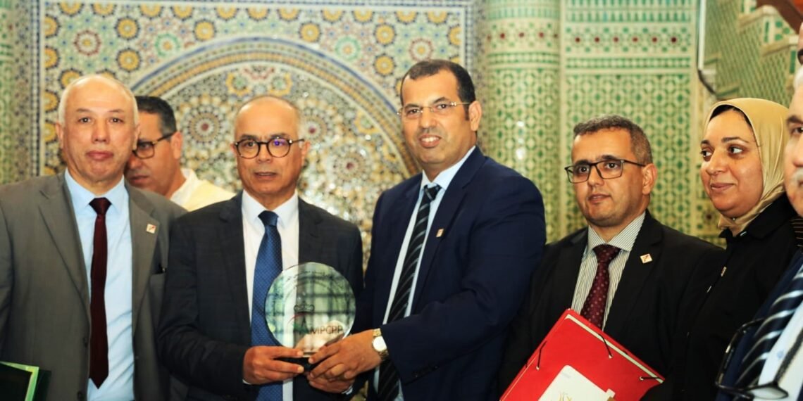 إشكالات النقل المدرسي على طاولة الوزير بنموسى والمكتب التنفيذي للجمعية المغربية لرؤساء مجالس العمالات والأقاليم