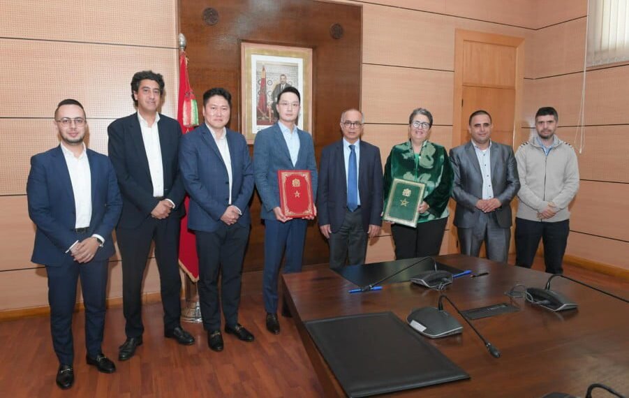 تعميم التكنولوجيا بالمدارس .. اتفاق بين وزارة التعليم وسامسونغ