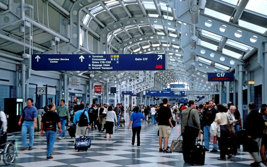 أول زيادة في رسوم تأشيرات المغاربة المسافرين إلى أمريكا منذ 2012