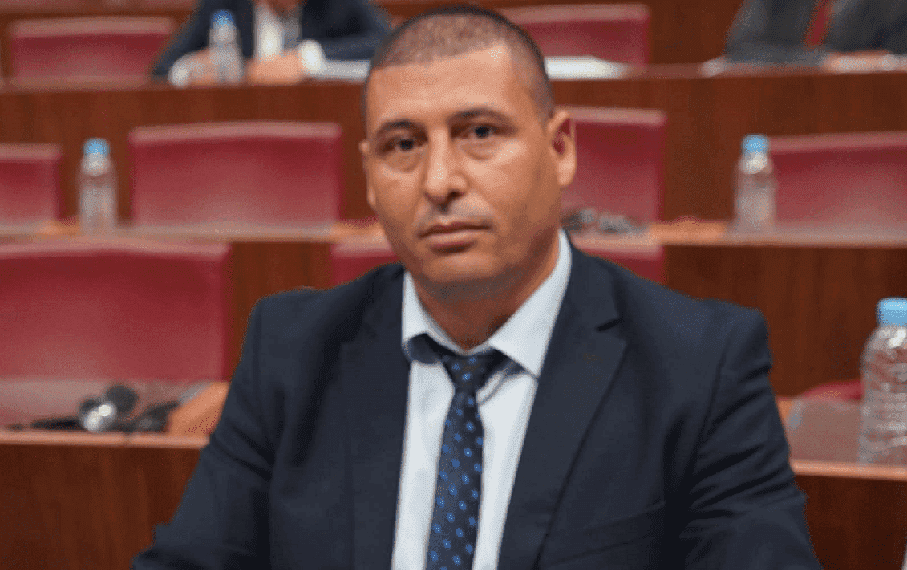 البرلماني هيشامي يطالب الحكومة بهيكلة المضاربين والسماسرة وتوضيحات عن عيد الأضحى