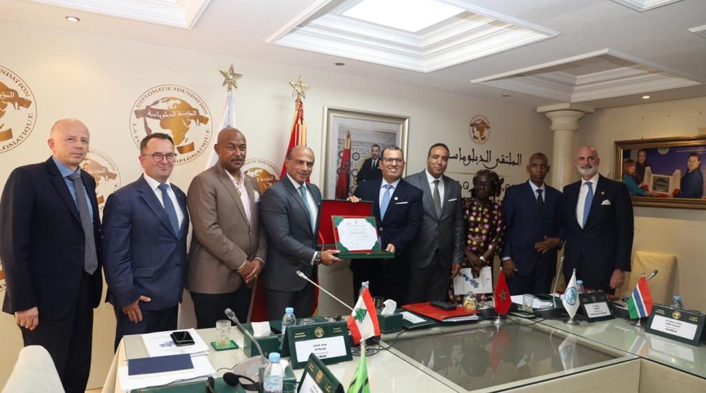 رئيس الجمعية المغربية لرؤساء مجالس العمالات يحل ضيفا على الملتقى الدبلوماسي