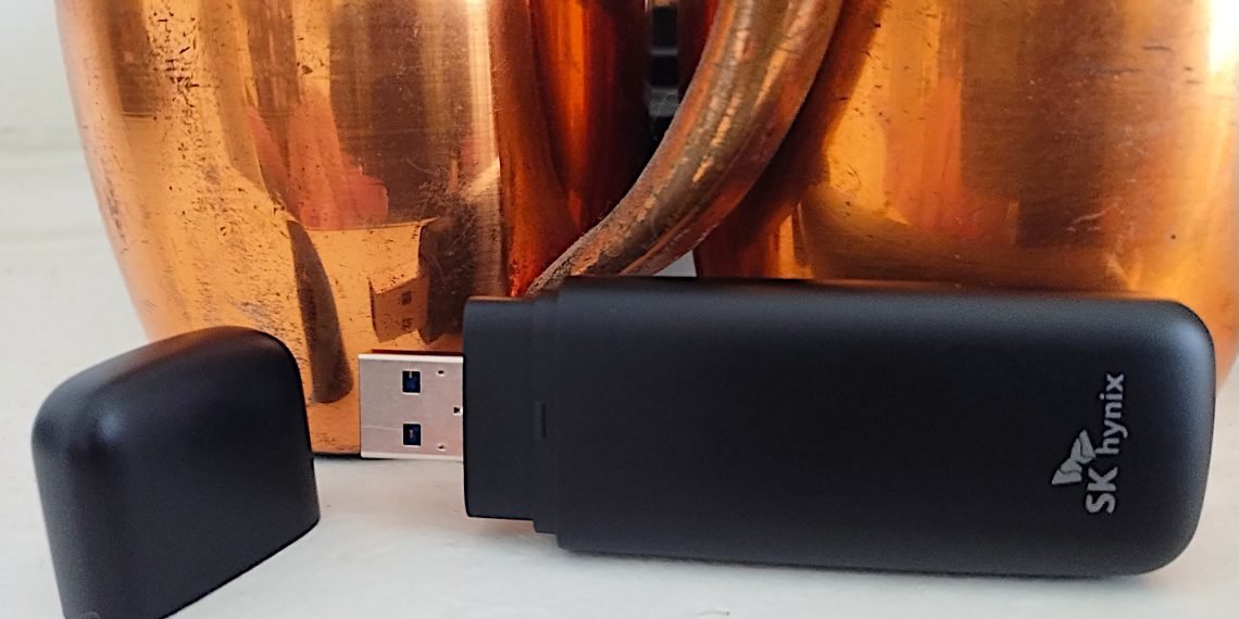 نحن نحب محرك الأقراص SSD الصغير بسعة 1 تيرابايت والآن يبلغ سعره 60 دولارًا فقط ليوم الجمعة الأسود