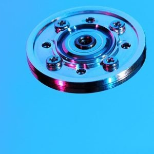 البودكاست: الكثافة المساحية وتصميم الذكاء الاصطناعي والقرص الصلب سعة 50 تيرابايت