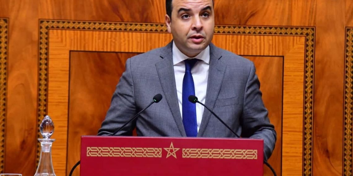 مصطفى بايتاس ينتقد المعارضة ويشيد بإنجازات الحكومة في محاربة الفساد وتحقيق التنمية