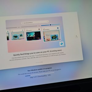 حصلت أجهزة الكمبيوتر الشخصية Intel وAMD أخيرًا على بعض ميزات Microsoft Copilot+