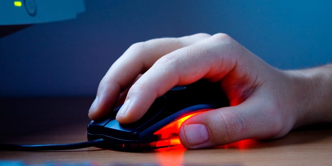 أفضل ماوسات الألعاب ذات الميزانية المحدودة لعام 2024: الأفضل بشكل عام، والأفضل للرياضات الإلكترونية، وأفضل RGB، والمزيد