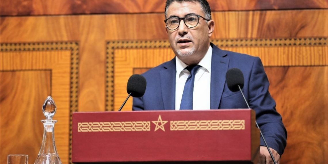 حموني يسائل وزير الداخلية حول أوضاع موظفي الجماعات ويدعو لحوار قطاعي